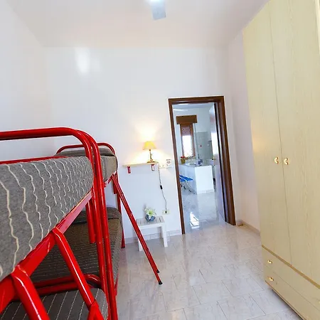 Casa Vacanza Cosimo 8 A Torre Colimena