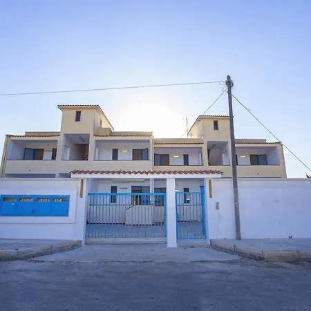Casa Vacanza Cosimo 8 A Torre Colimena Manduria