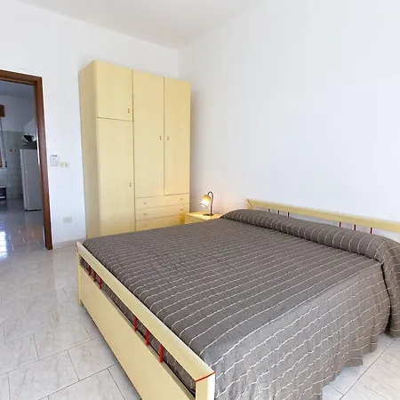 Holiday home Casa Vacanza Cosimo 8 A Torre Colimena *