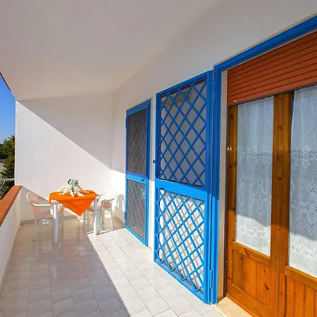 Holiday home Casa Vacanza Cosimo 8 A Torre Colimena *